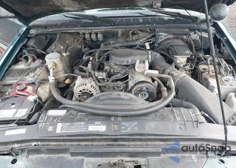 1996 GMC Jimmy z USA, uszkodzony, nr VIN 1GKDT13W3T2542169